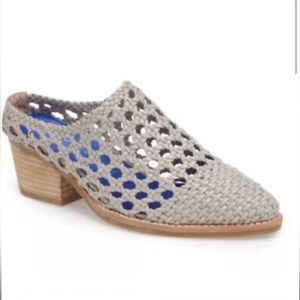 Jeffery Campbell Pointed Toe Woven Mules size 6.5